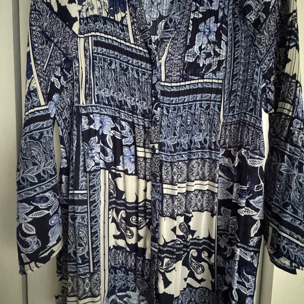 Sunny Leigh Navy and White Floral Blouse